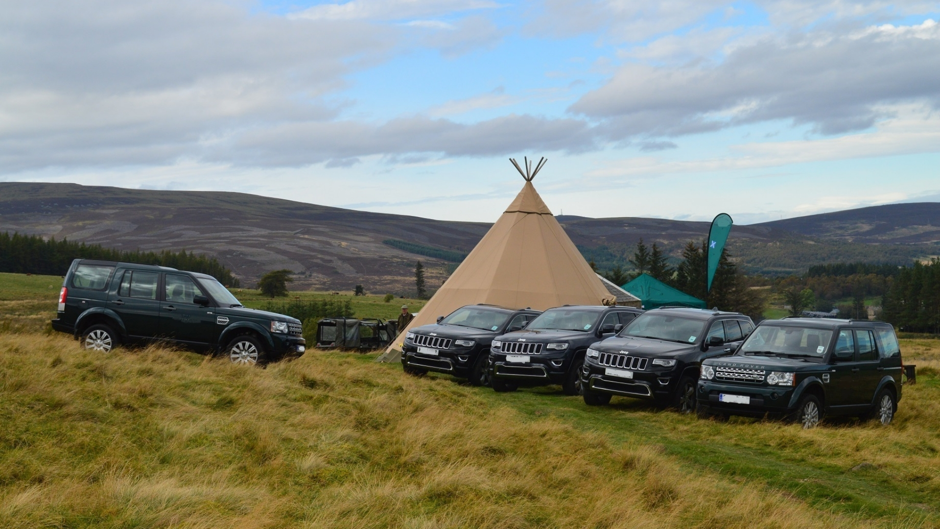 Beautiful tipi wedding aisle