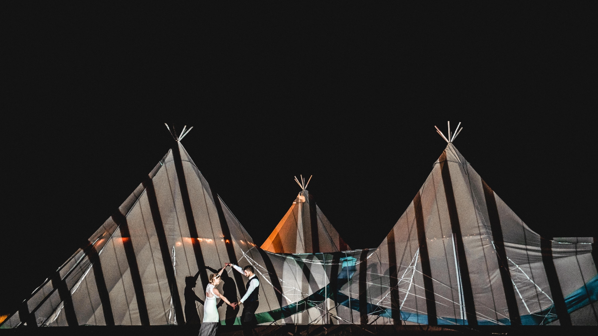 3 Giant Tipis