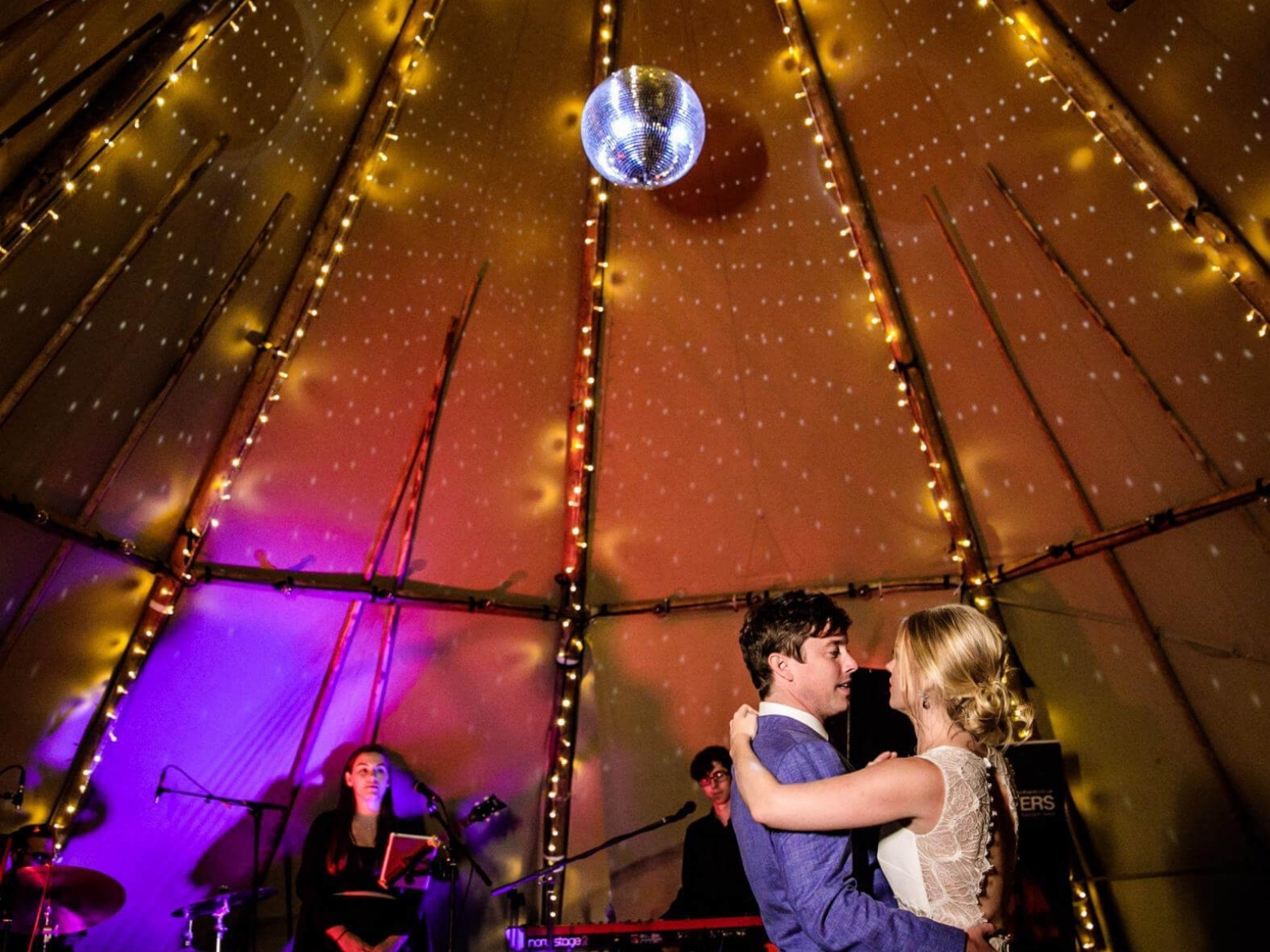 Disco Tipi Set