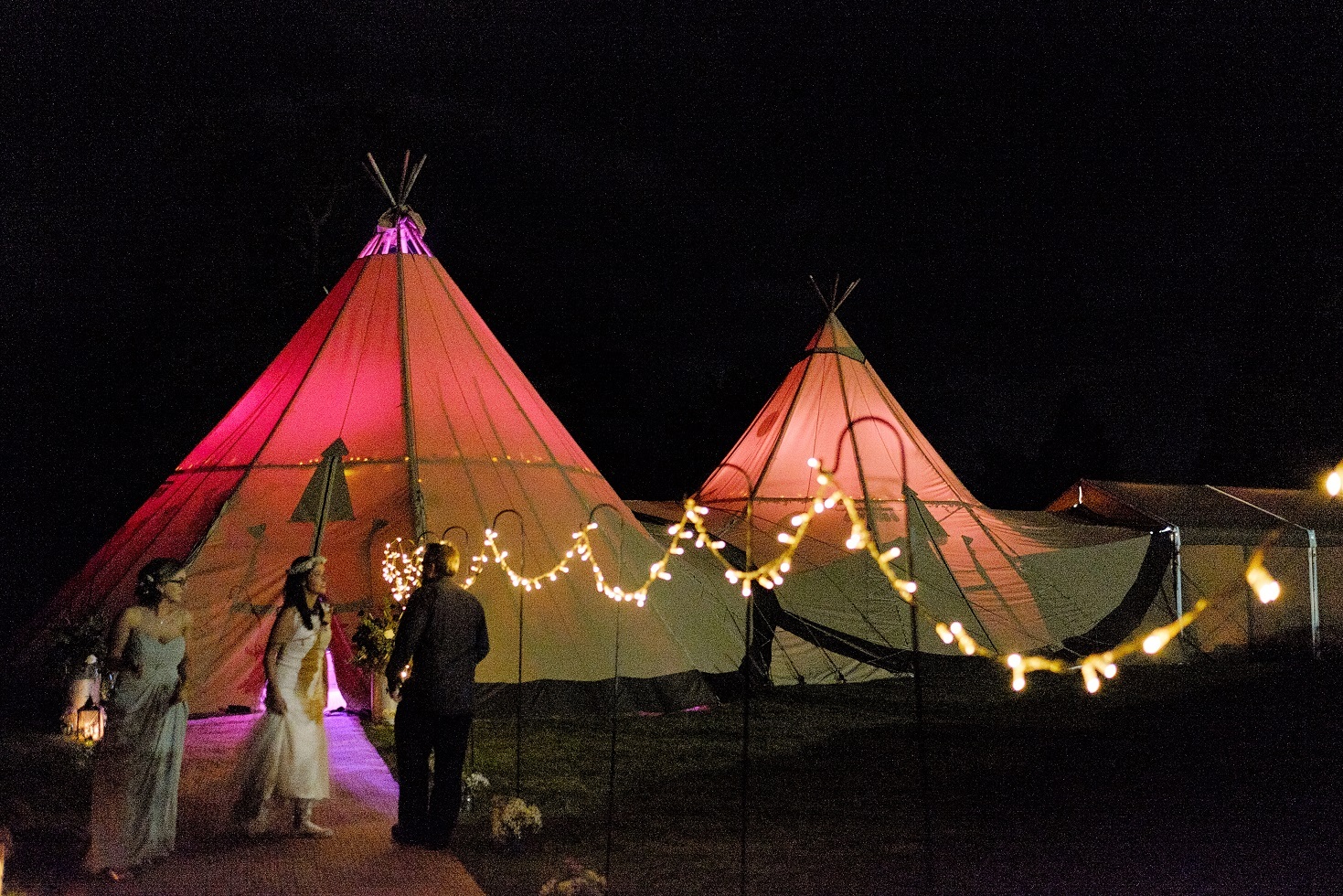 Festoon Walkway