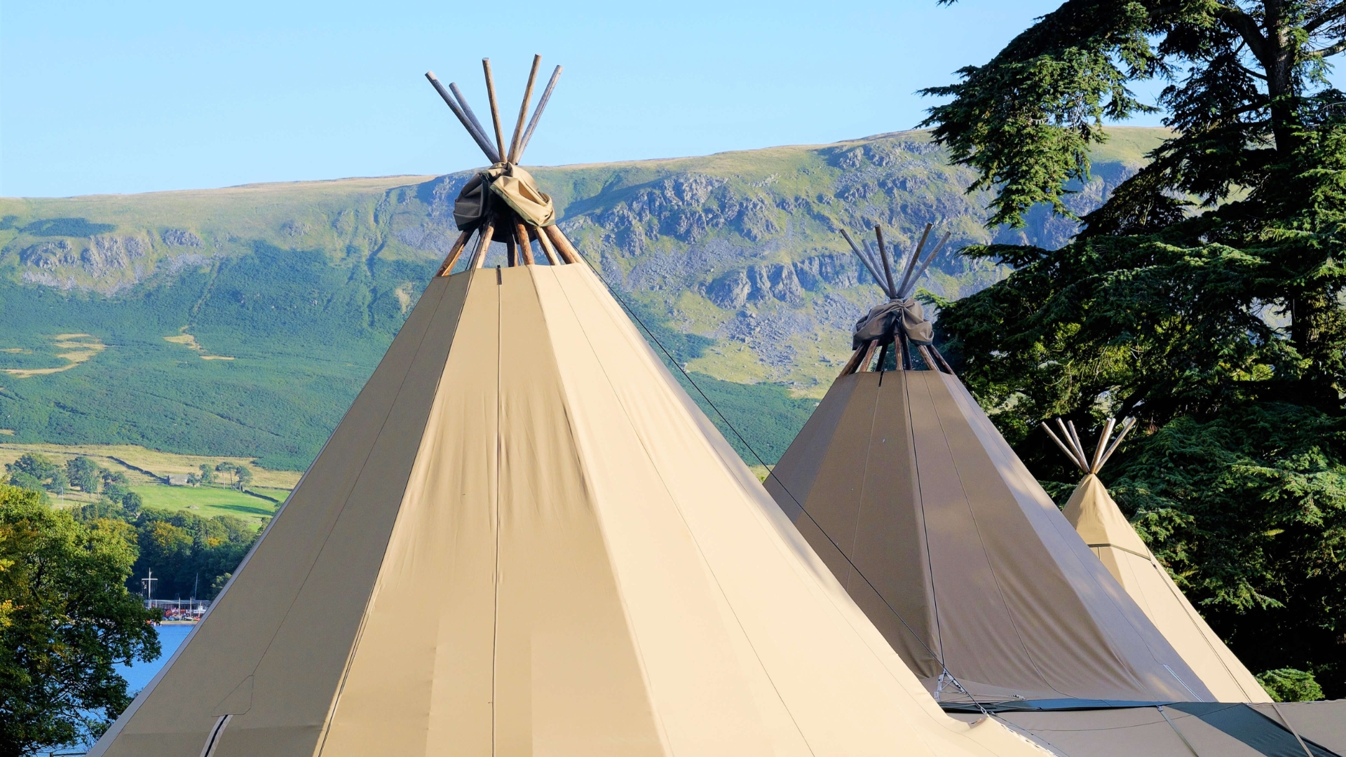 Sized to Your Event - Derwent Photography